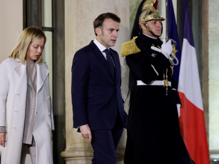 باريس تستدعي سفيرة إيطاليا احتجاجا على "تصريحات غير مقبولة" بحق ماكرون