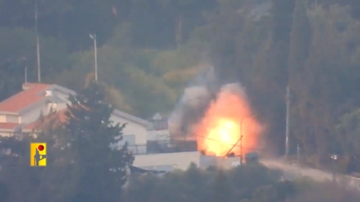 حزب الله يستهدف دبابة صهيونيه في موقع "المرج" ويوقع طاقمها بين قتيل وجريح