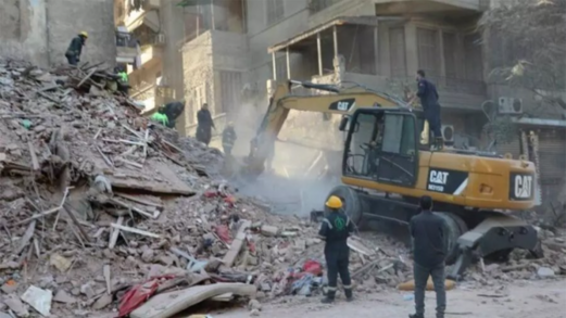 مصرع ثمانية أشخاص وإصابة ثلاثة آخرين في انهيار مبنى سكني بالقاهرة