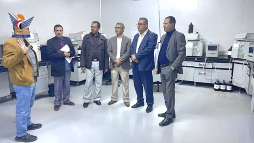 توقيع اتفاق تعاون لتطوير العملية التعليمية لطلاب شعبة الصيدلة بجامعة المحويت