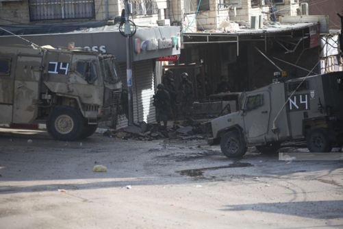 العدو الإسرائيلي يقتحم عدة بلدات بطولكرم في يوم عدوانه الـ160 على المحافظة