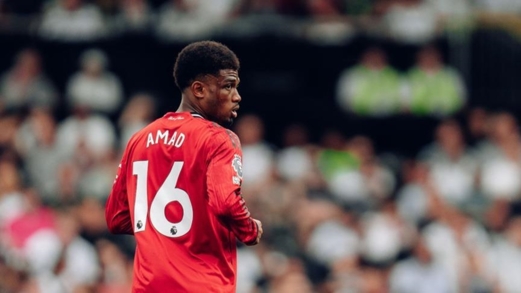 مانشستر يونايتد يواصل تعثره في الدوري الإنجليزي بتعادله مع فولهام