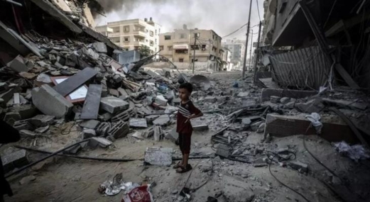 أربعة شهداء في قصف العدو الصهيوني حي الرمال غرب غزة