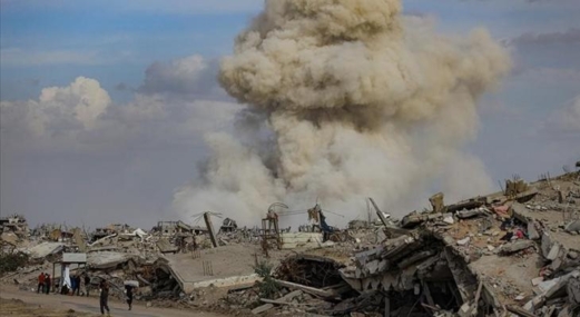 إصابة ثلاثة فلسطينين بقصف العدو الصهيوني مخيم جباليا في مواصلة لخرق وقف النار بغزة