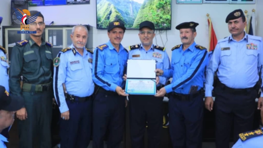 مدير المرور يكرّم قيادات مرور محافظة صنعاء لجهودها في إنجاح خطة المولد النبوي
