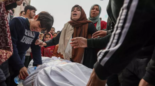 ارتفاع ضحايا الإبادة الإسرائيلية في غزة إلى 59 ألفا و676 شهيدا ارتفاع ضحايا الإبادة الإسرائيلية في غزة إلى 59 ألفا و676 شهيدا