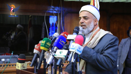 هيئة رعاية أسر الشهداء تُدشّن مشروع الحقيبة المدرسية لأبناء الشهداء والمفقودين