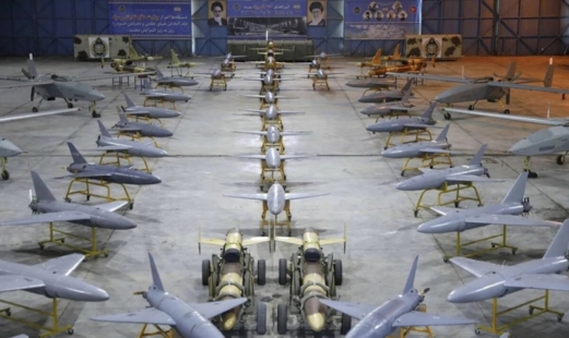 الجيش الإيراني يطلق عشرات الطائرات بدون طيار الى الأراضي المحتلة