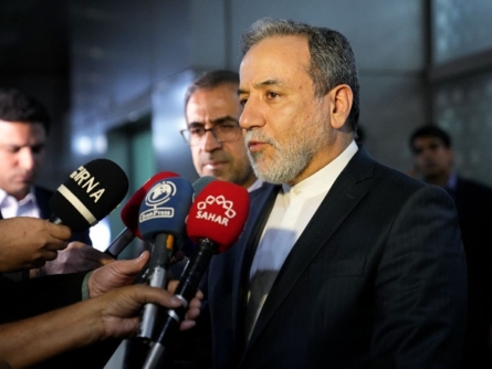 عراقجي: دماء علمائنا النوويين أريقت من أجل التخصيب ولا يمكن التفاوض عليها