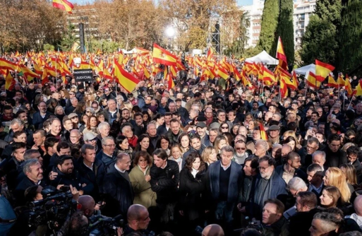 مظاهرة في العاصمة إسبانيا للمطالبة باستقالة الحكومة وإجراء انتخابات فورية