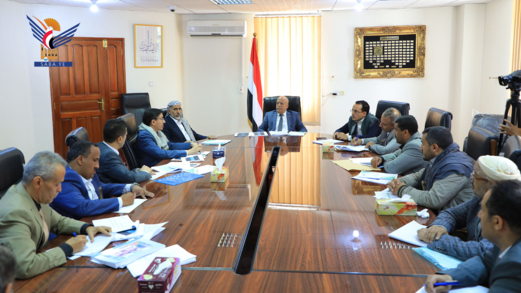  الرهوي يناقش المسؤوليات التكاملية للجهات المعنية لإنجاح العام الدراسي 1447هـ