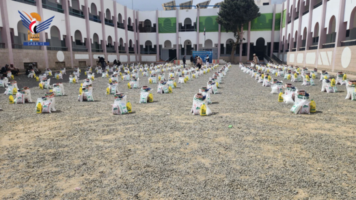 تدّشين مشروع توزيع سلال غذائية رمضانية لستة آلاف أسرة محتاجة