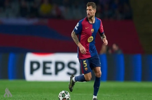 برشلونة يعلن رسميا رحيل لاعبه إنييجو مارتينيز