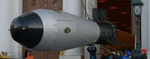 "لا أحد يهاجم من يملك القنبلة النووية"