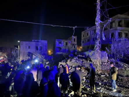 العدو الإسرائيلي يشن سلسلة غارات على جنوب لبنان ويدمر منزلاً في البقاع الشرقي