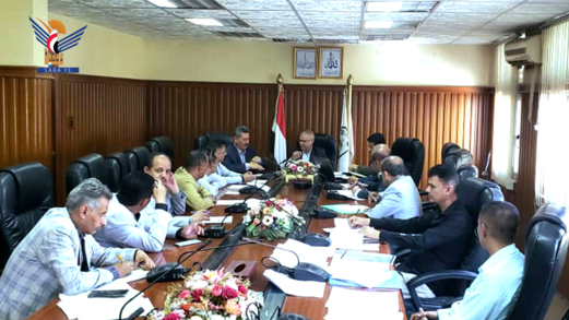 مناقشة مستوى تنفيذ عملية التسجيل والقبول بجامعة إب