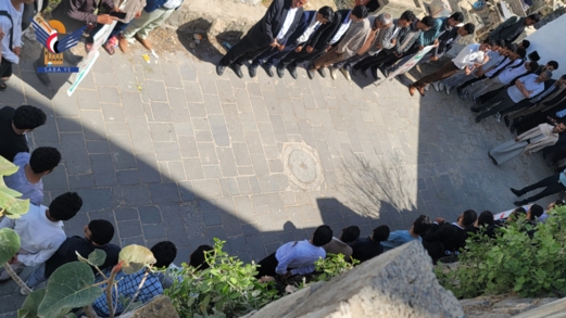 وقفة بجامعة الرازي في حجة تنديداً بالعدوان السعودي على مطار صنعاء
