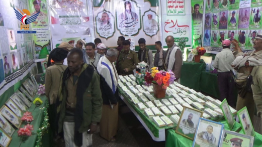 تعز.. افتتاح معرض صور الشهداء في حيفان وتكريم أسر الشهداء بالتعزية