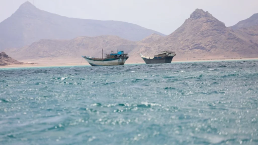 صمتَ دهراً ونطقَ كُفراً