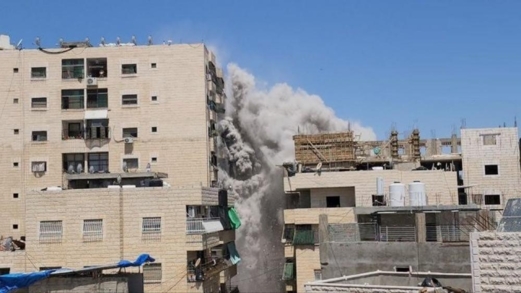 قوات العدو تُفجّر منزل عائلة الشهيد مؤمن المسالمة