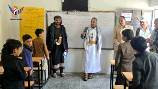 وزير الخدمة المدنية يتفقد أنشطة مركز القدس الصيفي بأمانة العاصمة