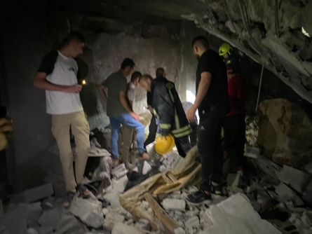 استشهاد فلسطيني في قصف طيران العدو الصهيوني منزلا بمخيم جنين