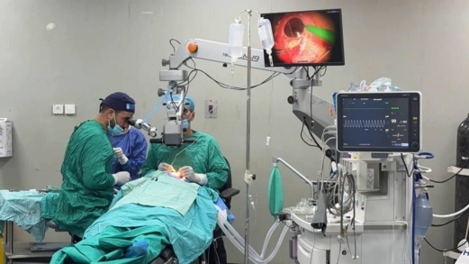 مستشفى العيون بغزة: نقص الأجهزة والأدوية يهدد المرضى
