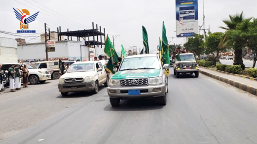 الحشود الجماهيرية تواصل التوافد إلى مداخل العاصمة صنعاء