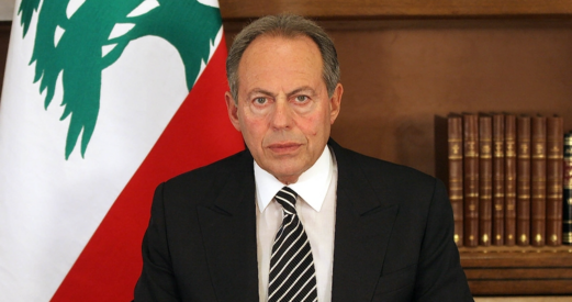 الرئيس اللبناني السابق: سحب سلاح المقاومة في خضم المعركة خيانة بالمفهوم العسكري