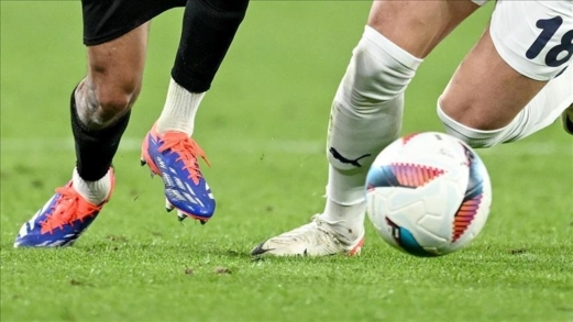 أولمبيك مارسيليا يستعيد توازنه على حساب باريس إف سي