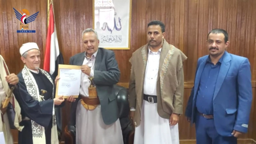 هيئة مكافحة الفساد تتسلم إقرار رئيس هيئة رفع المظالم بمكتب رئاسة الجمهورية