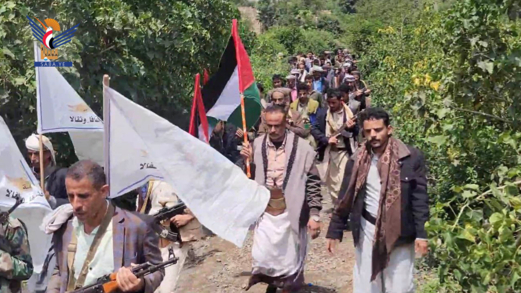 إب .. عرض لخريجي دورات التعبئة في عزلة حليان بمديرية مذيخرة