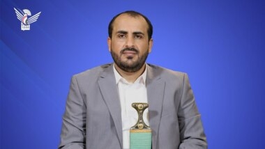 رئيس الوفد الوطني المفاوض يعزّي الرئيس المشاط في وفاة والدته