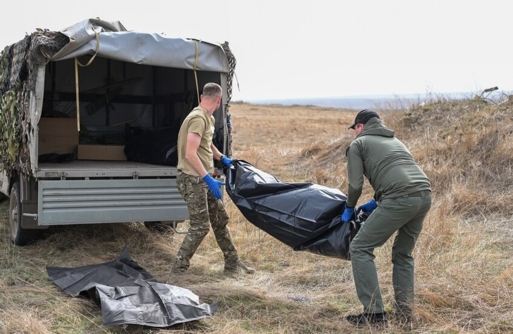 روسيا وأوكرانيا تتبادلان تسليم جثث جنودهما