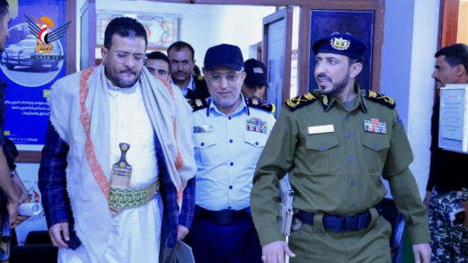 نائب وزير الداخلية يتفقد سير الأداء بشرطة المرور