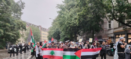   مظاهرة في هامبورغ الألمانية دعمًا لغزة وتنديدًا بالعدوان الإسرائيلي