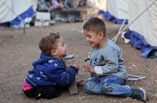 مدير الصحة بغزة: ‏قنابل في شكل دمى تركها جيش العدو لاستهداف أطفال غزة 