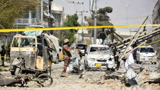 مقتل 3 في هجمات انتحارية على مقر للقوات شبه العسكرية في باكستان