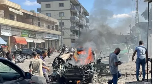 إصابة 3 مدنيين في غارتين للعدو الصهيوني على جنوب لبنان  