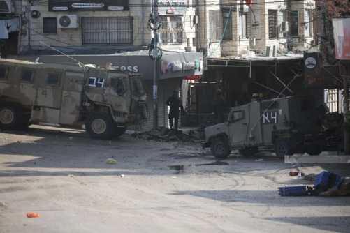 العدو الإسرائيلي يواصل عدوانه على مدينة طولكرم ومخيميها لليوم الـ77 على التوالي