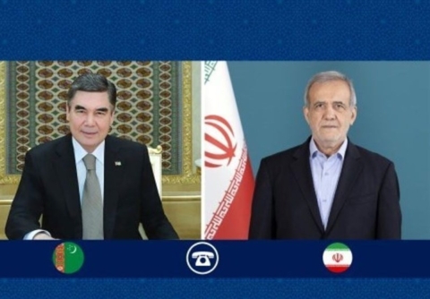 الرئيس الايراني يعرب استعداد بلاده للمساعدة في خفض التوتر بين باكستان والهند