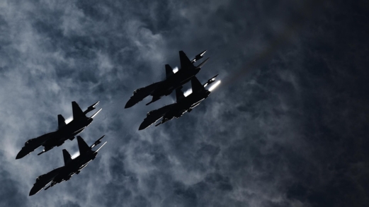 القوات الروسية تهاجم ثلاثة مطارات عسكرية أوكرانية