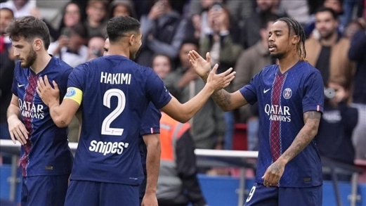 باريس سان جيرمان يتعادل أمام مضيفه ليل بهدف لمثله في الدوري الفرنسي