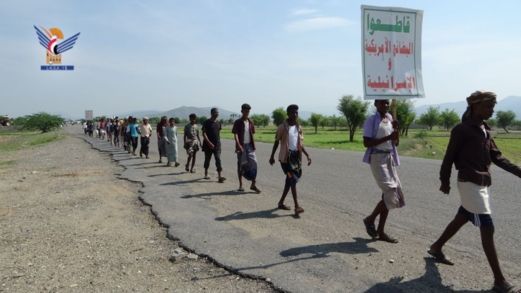 مسيرات راجلة لخريجي دورات "طوفان الأقصى" في مديريات الحديدة