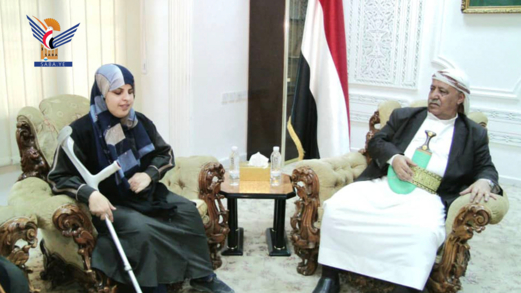 رئيس مجلس النواب يلتقي رئيسة مؤسسة الإصرار والإرادة لذوي الإعاقة