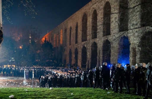 محكمة تركية تفرج عن سبعة صحفيين اعتقلوا خلال الاحتجاجات الأخيرة