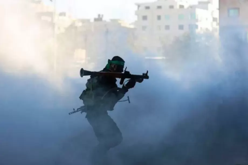 العدو الصهيوني يقرُّ بمقتل جندي وإصابة آخر اثر اشتباك مع مقاوم فلسطيني في الشّجاعيّة