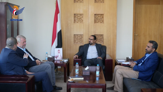 وكيل وزارة الخارجية يلتقي ممثلي برنامج الأغذية واليونيسف لتعزيز العمل الإنساني باليمن
