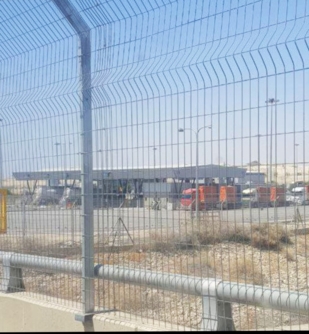 سلطات العدو الصهيوني تعيد فتح معبر الكرامة