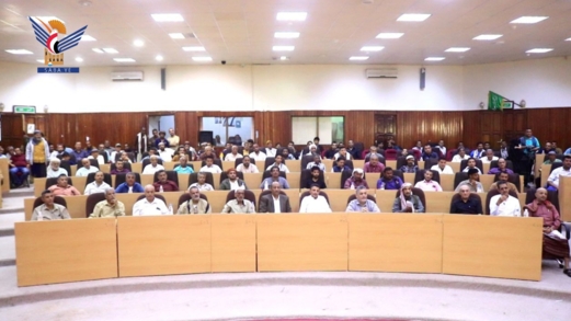 تدشين المرحلة الثالثة من الإعفاءات الضريبية لصغار المكلفين بالحديدة